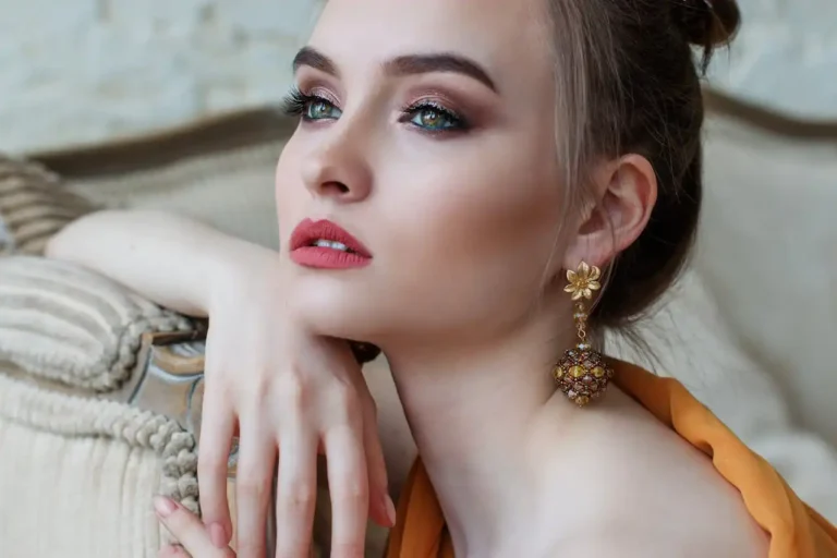 7 Morning Habits for Glowing Skin All Day